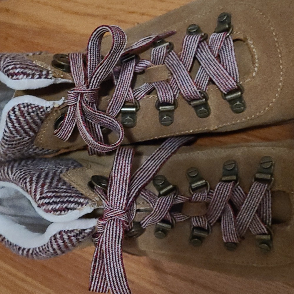 Anne Klein Sport boots - Picture 6 of 11
